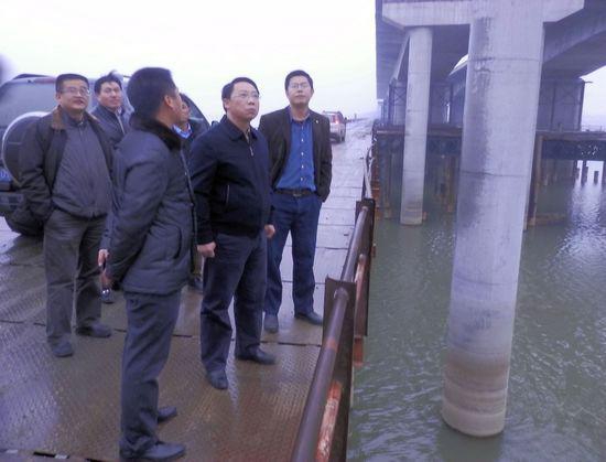 南昌市委常委、副市长刘建洋光临昌南大路东延工程项目现场查抄领导工作